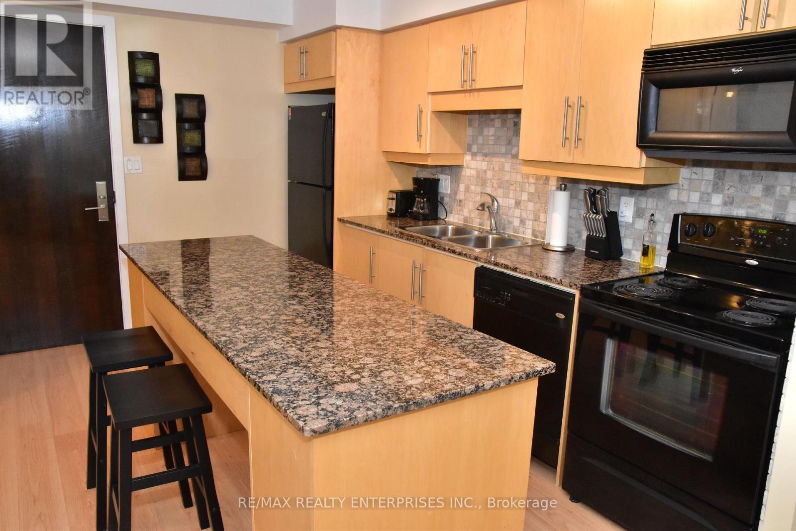 1509 - 20 BLUE JAYS WAY - Photo 9