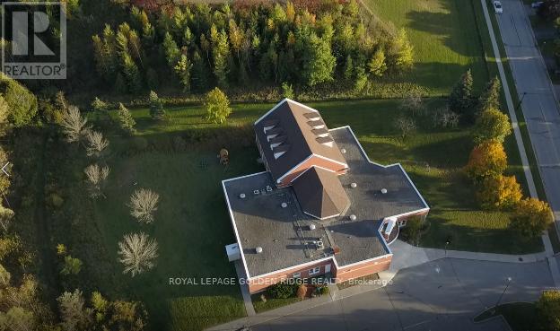 415 Pickering Crescent, Newmarket (Gorham-College Manor), Ontario  L3Y 8G8 - Photo 1 - N12664780