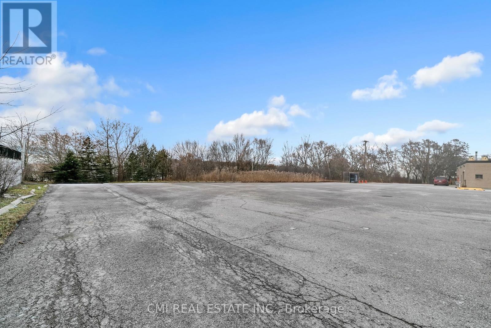 15480 Yonge Street, Aurora, Ontario  L4G 1P2 - Photo 18 - N12664784