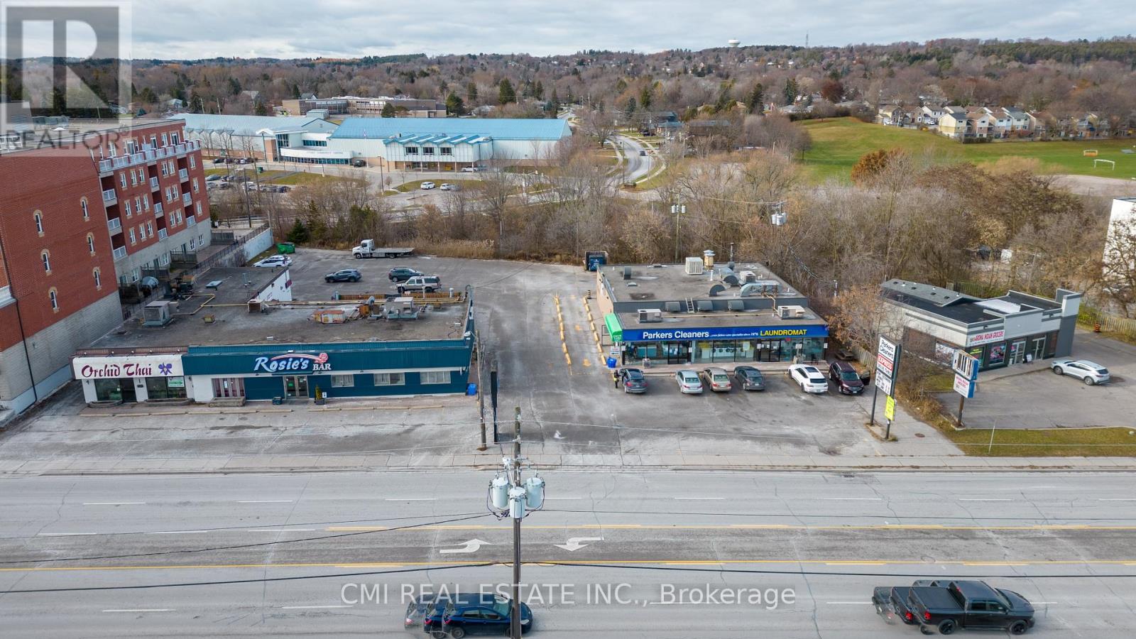 15480 Yonge Street, Aurora, Ontario  L4G 1P2 - Photo 2 - N12664784