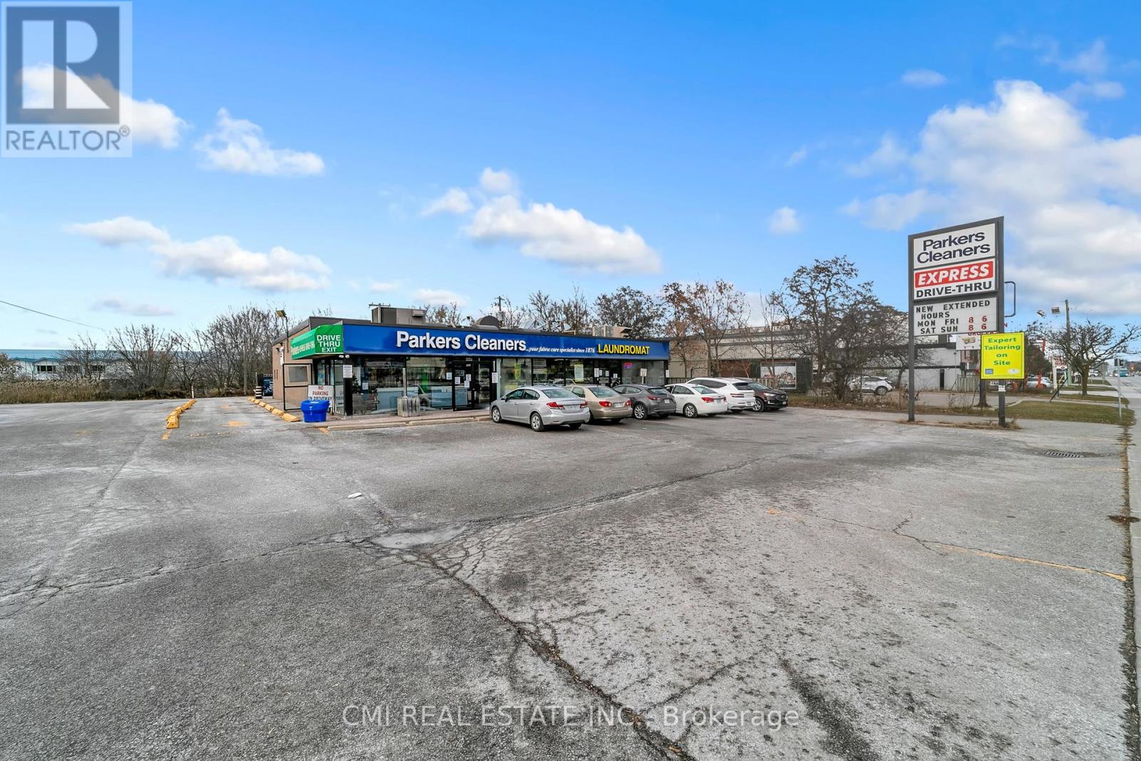 15480 Yonge Street, Aurora, Ontario  L4G 1P2 - Photo 24 - N12664784