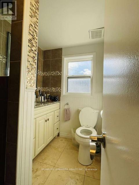 2nd Floor One Room - 166 Chaplin Crescent, Toronto, Ontario  M5P 1B3 - Photo 5 - C12664824