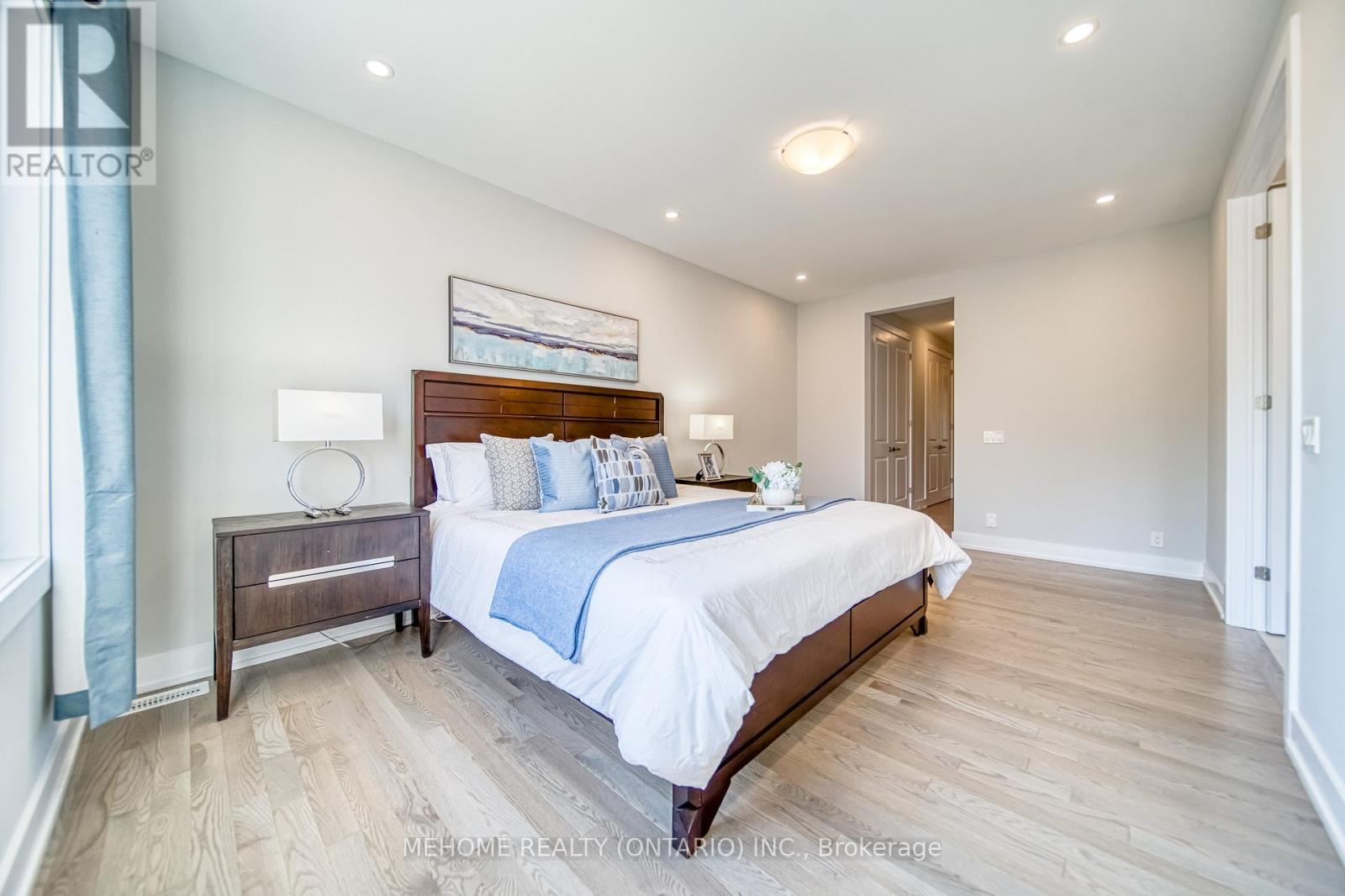 4 Pevensey Lane N, Markham, Ontario  L6C 1N6 - Photo 19 - N12664808