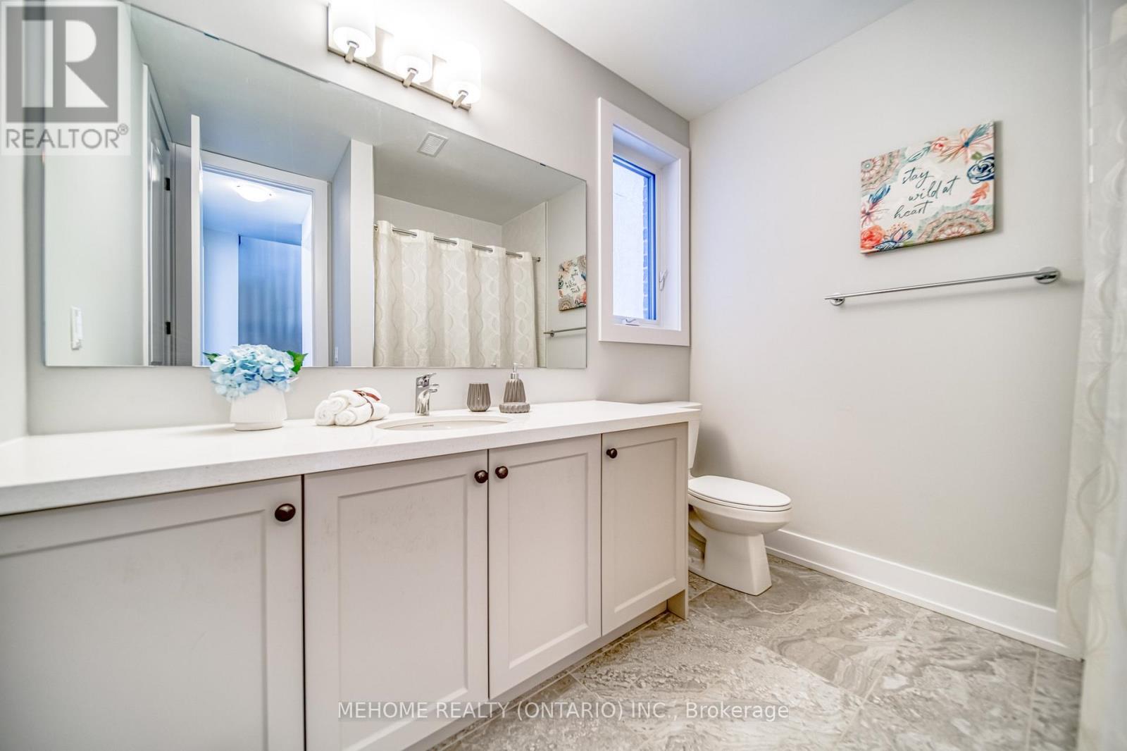 4 Pevensey Lane N, Markham, Ontario  L6C 1N6 - Photo 27 - N12664808