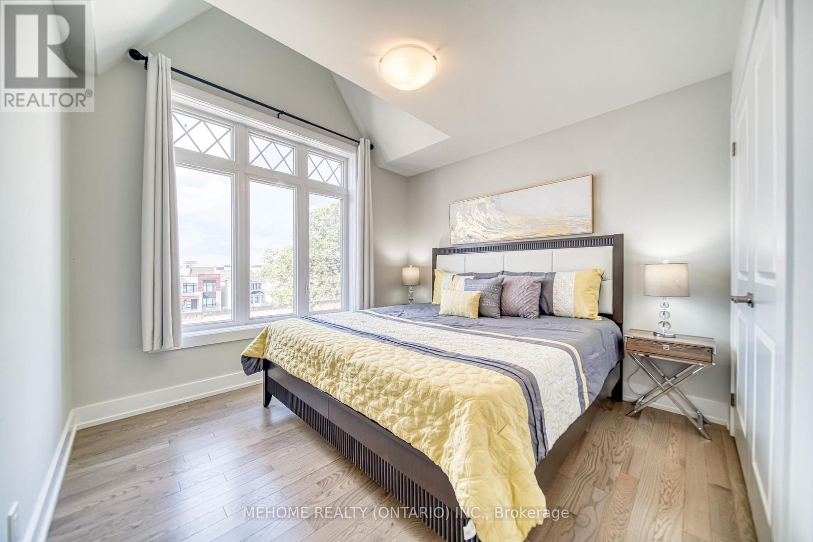 4 Pevensey Lane N, Markham, Ontario  L6C 1N6 - Photo 32 - N12664808