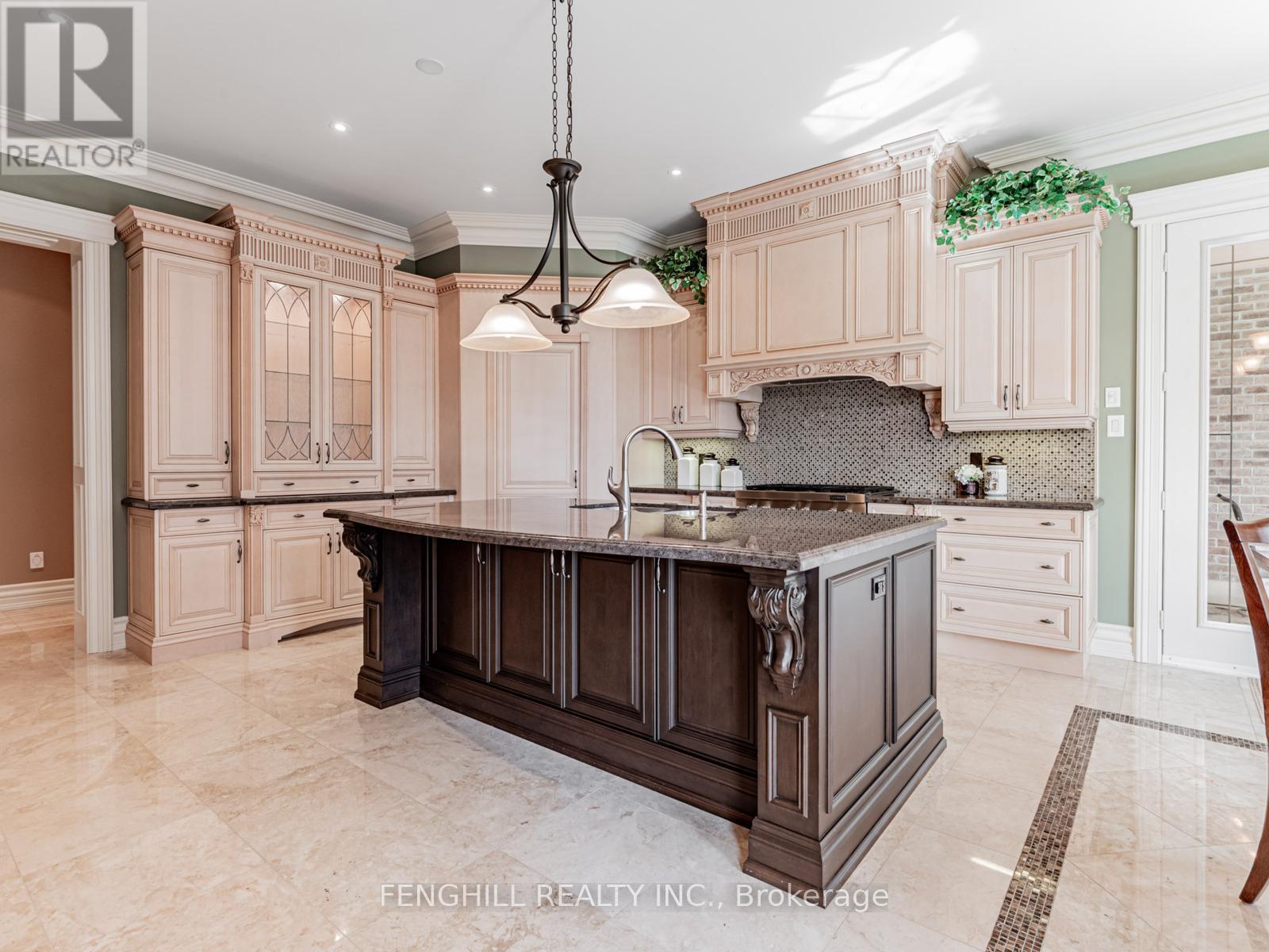 11 Macleod Estate Court, Richmond Hill, Ontario  L4E 0B1 - Photo 10 - N12664810