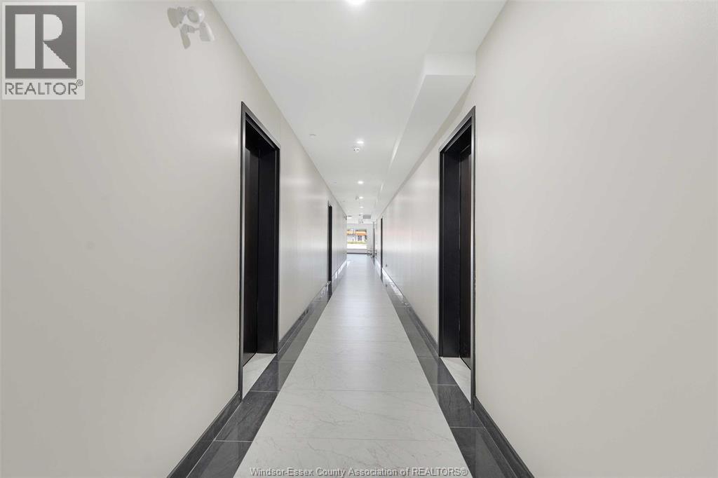 705 Grand Marais Unit# 107, Windsor, Ontario  N8X 3H8 - Photo 32 - 26000121