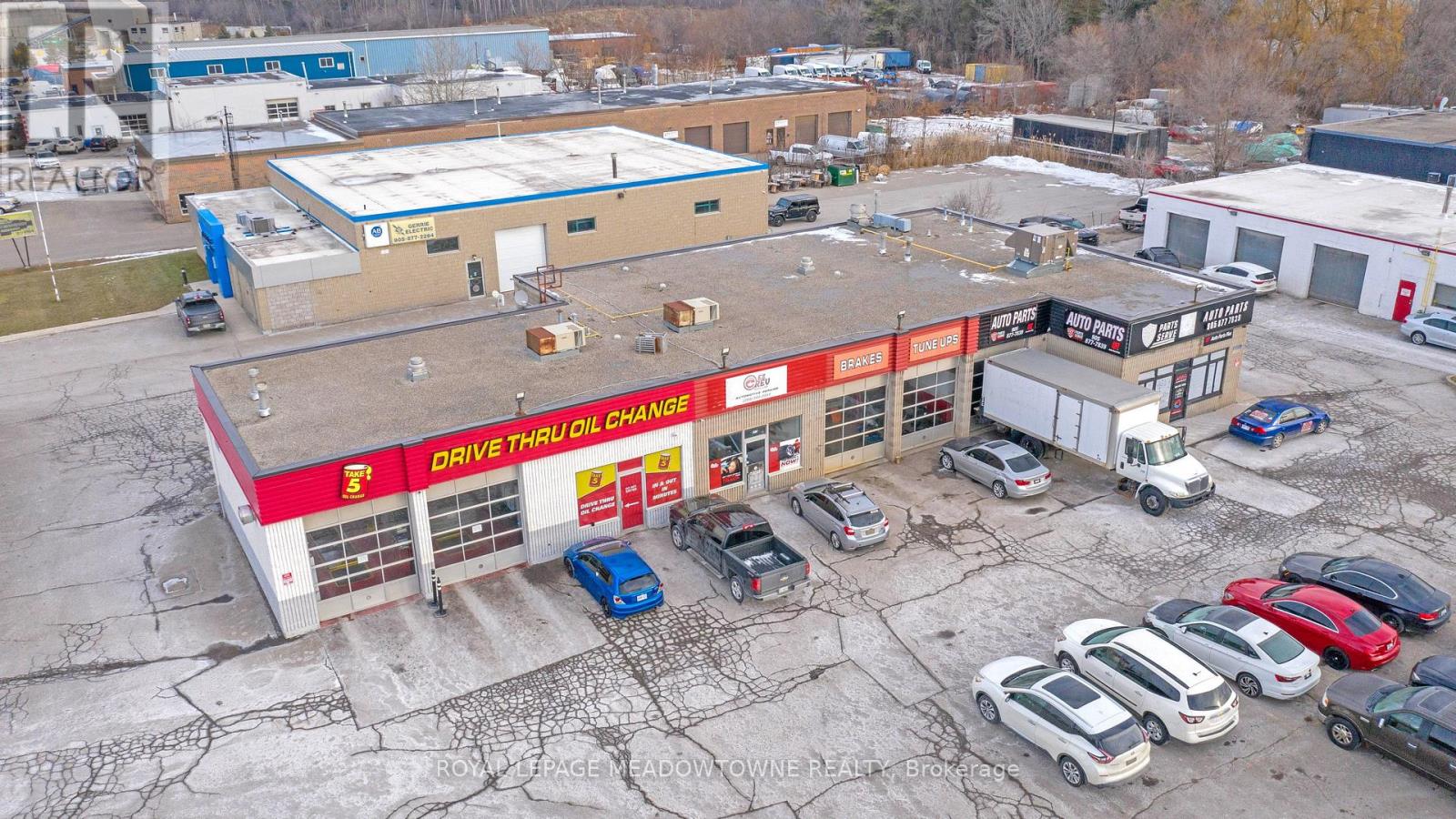 341 Guelph Street, Halton Hills, Ontario  L7G 4B6 - Photo 14 - W12664814