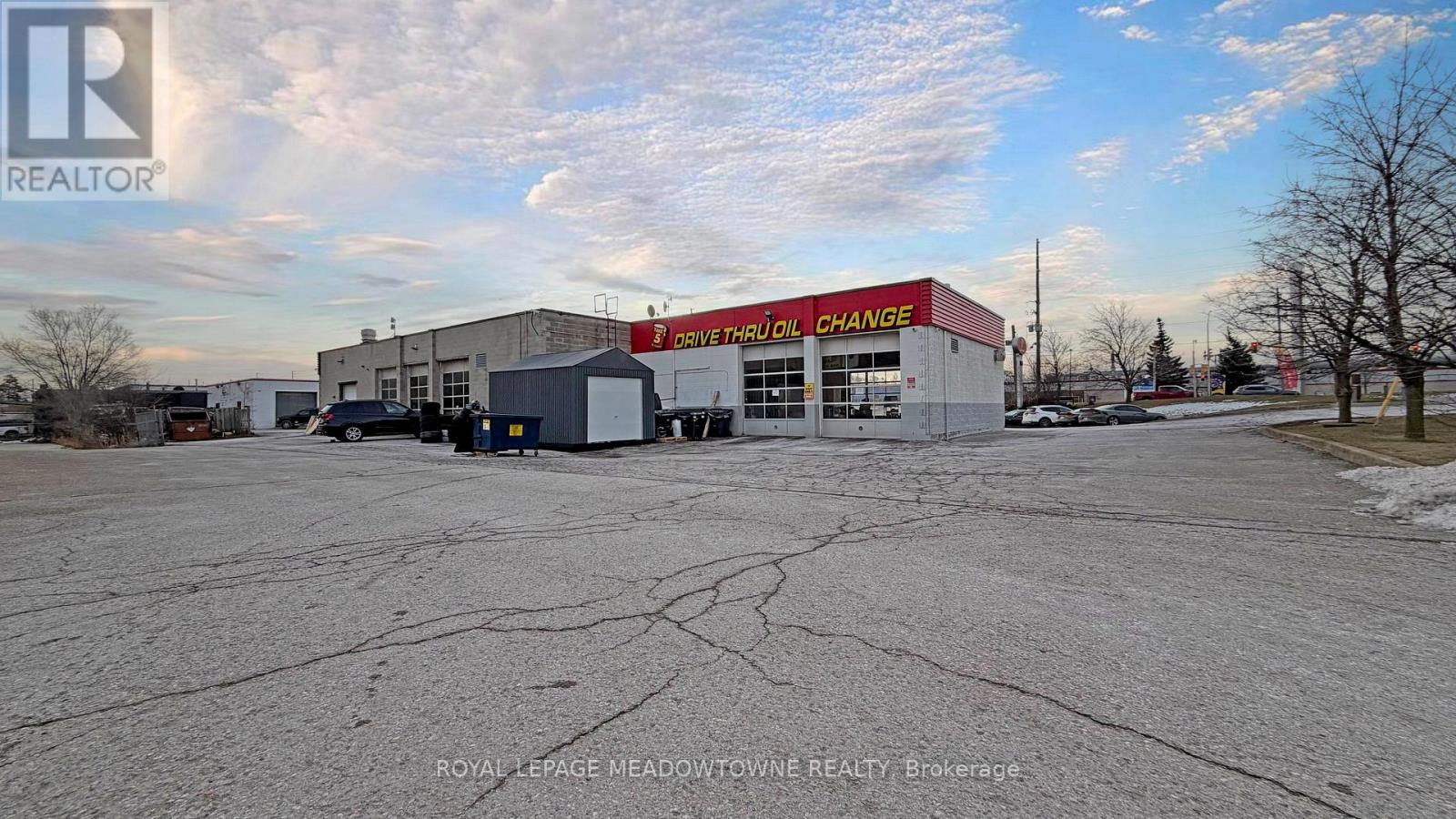 341 Guelph Street, Halton Hills, Ontario  L7G 4B6 - Photo 15 - W12664814