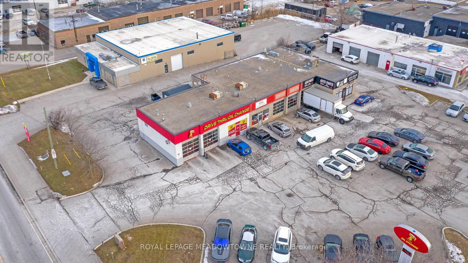 341 Guelph Street, Halton Hills, Ontario  L7G 4B6 - Photo 21 - W12664814