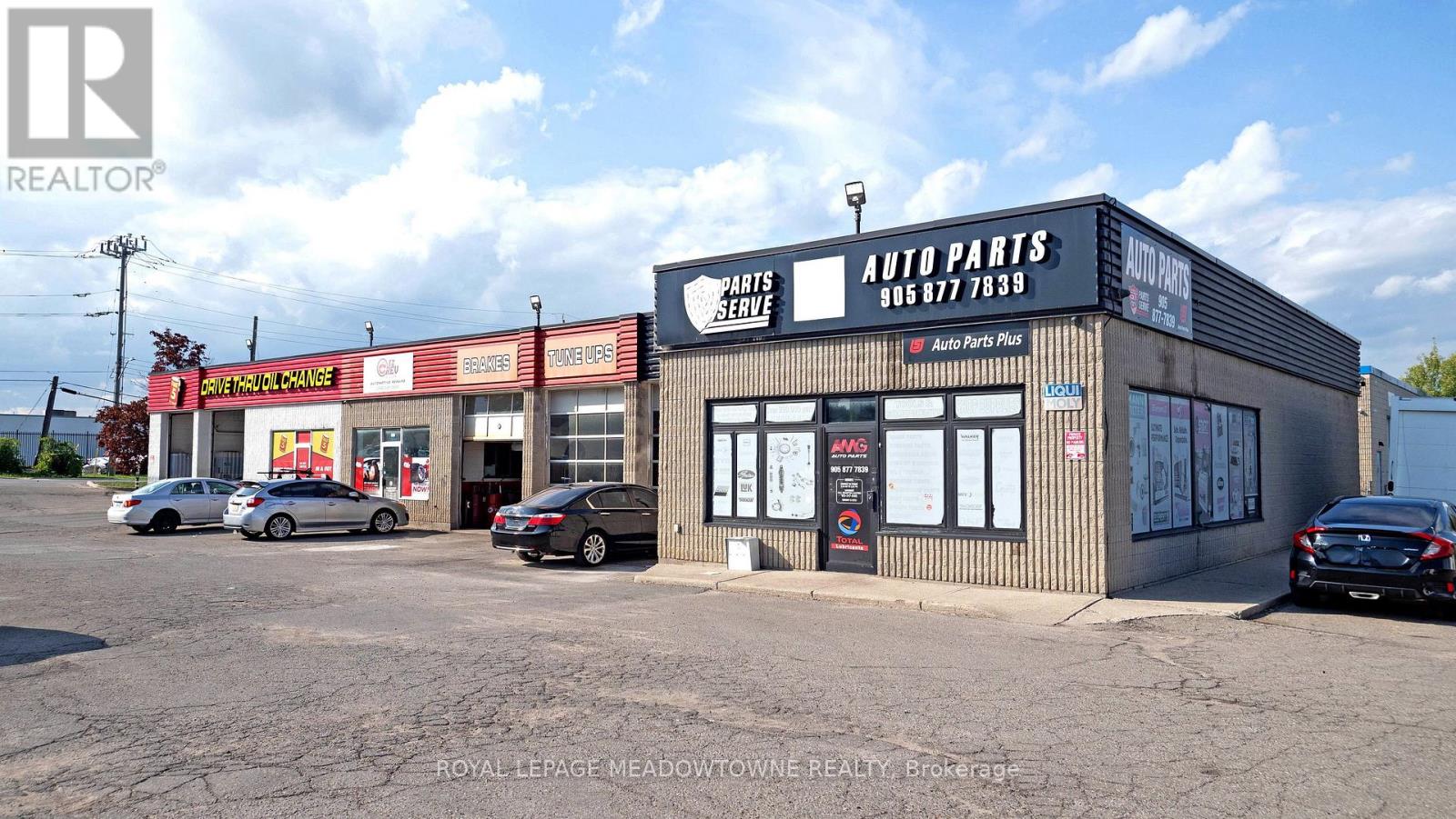 341 Guelph Street, Halton Hills, Ontario  L7G 4B6 - Photo 7 - W12664814