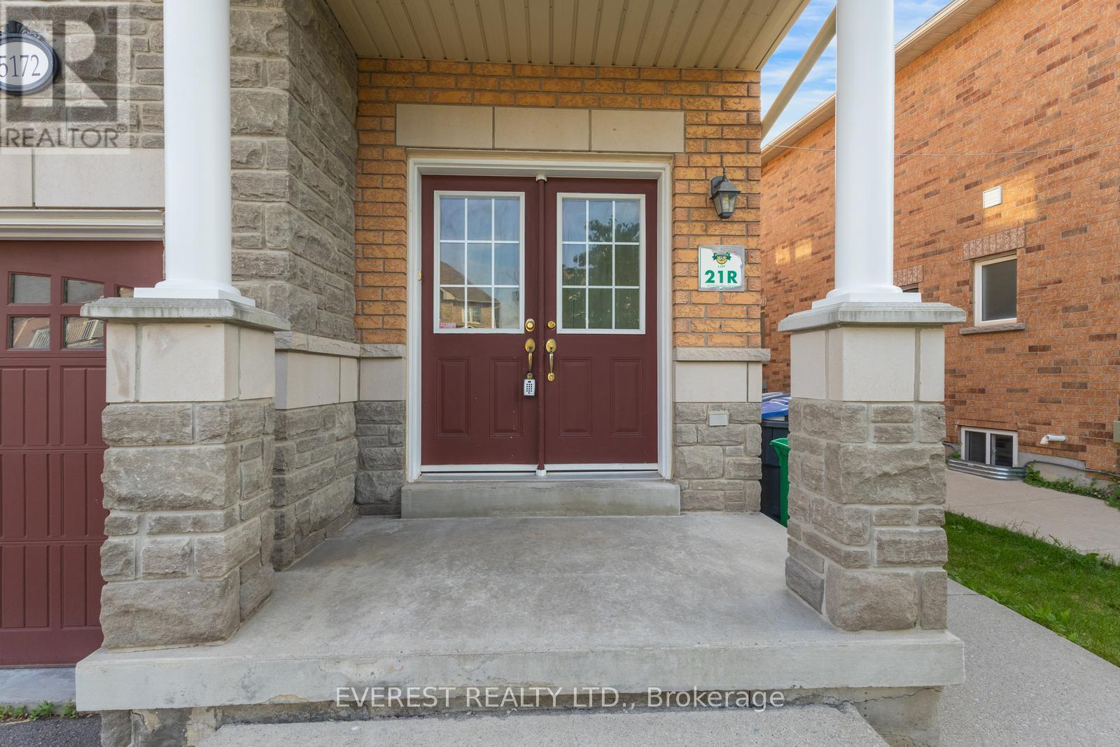 5172 Nestling Grove, Mississauga, Ontario  L5M 0L2 - Photo 2 - W12664766