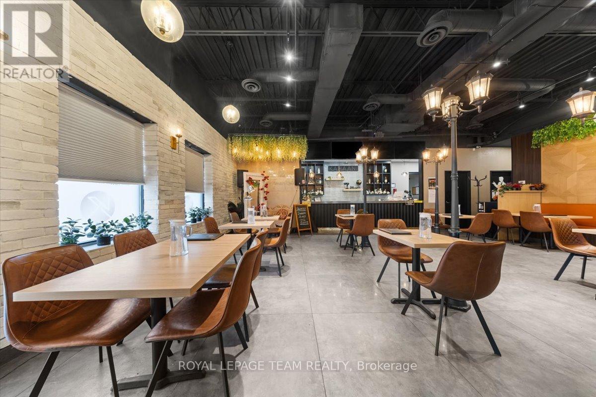 3059 Carling Avenue, Ottawa, Ontario K2B 7K4 - Photo 7 - X12664848