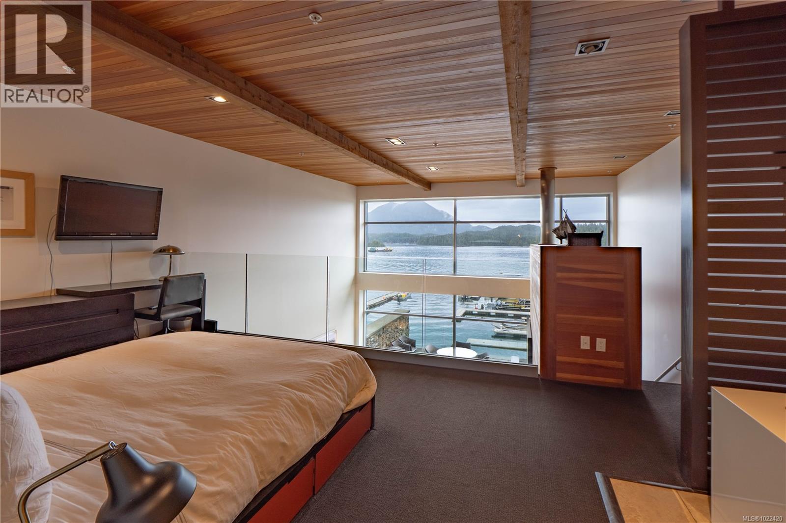 304 368 Main St, Tofino, British Columbia V0R 2Z0 - Photo 20 - 1022420