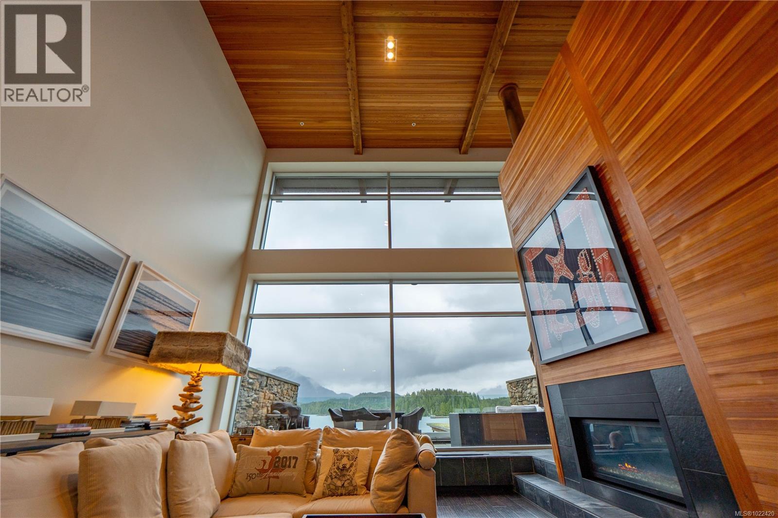304 368 Main St, Tofino, British Columbia V0R 2Z0 - Photo 5 - 1022420