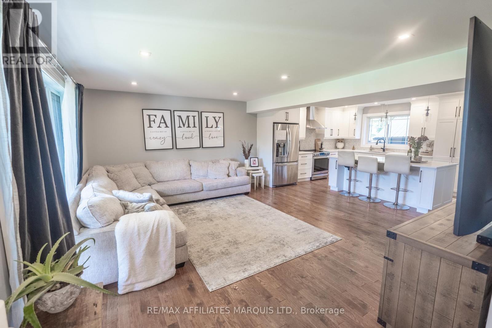 1612 Grant Avenue, Cornwall, Ontario  K6J 5J4 - Photo 11 - X12664858