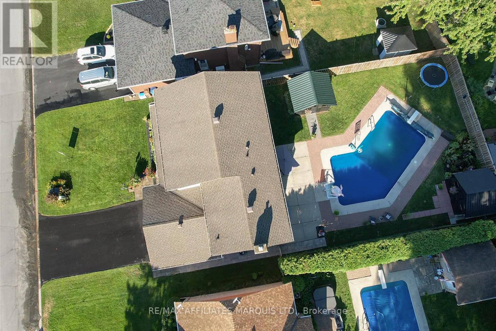 1612 Grant Avenue, Cornwall, Ontario  K6J 5J4 - Photo 4 - X12664858