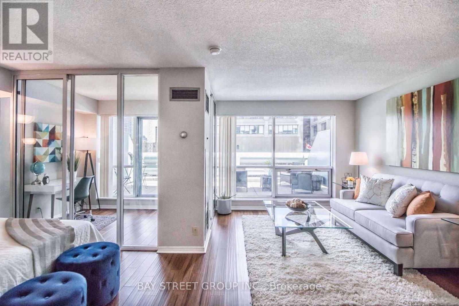 309 - 10 Yonge Street, Toronto, Ontario  M5E 1R4 - Photo 2 - C12664854