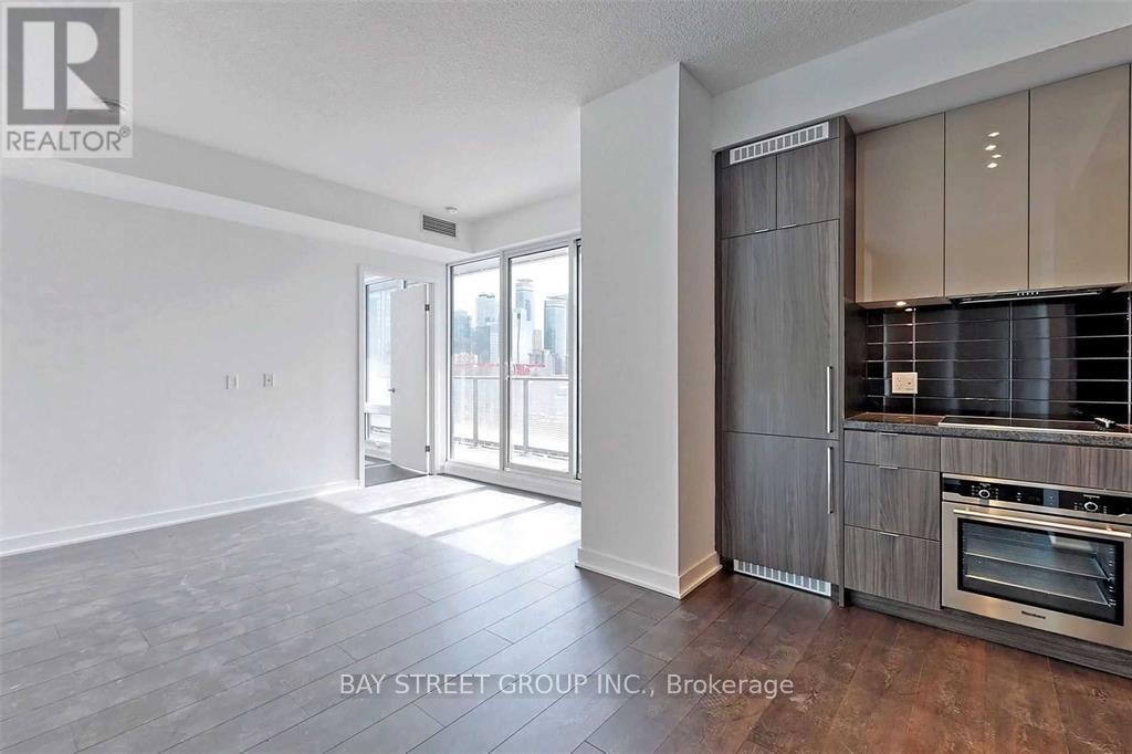 2711 - 125 Blue Jays Way, Toronto, Ontario  M5V 1J6 - Photo 2 - C12664898
