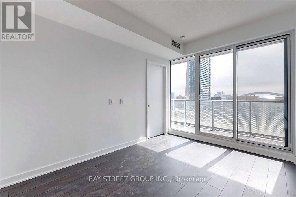 2711 - 125 Blue Jays Way, Toronto, Ontario  M5V 1J6 - Photo 9 - C12664898