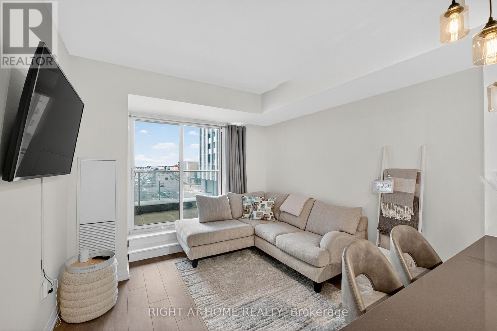 215 - 8960 Jane Street, Vaughan, Ontario  L4K 0N9 - Photo 4 - N12664852