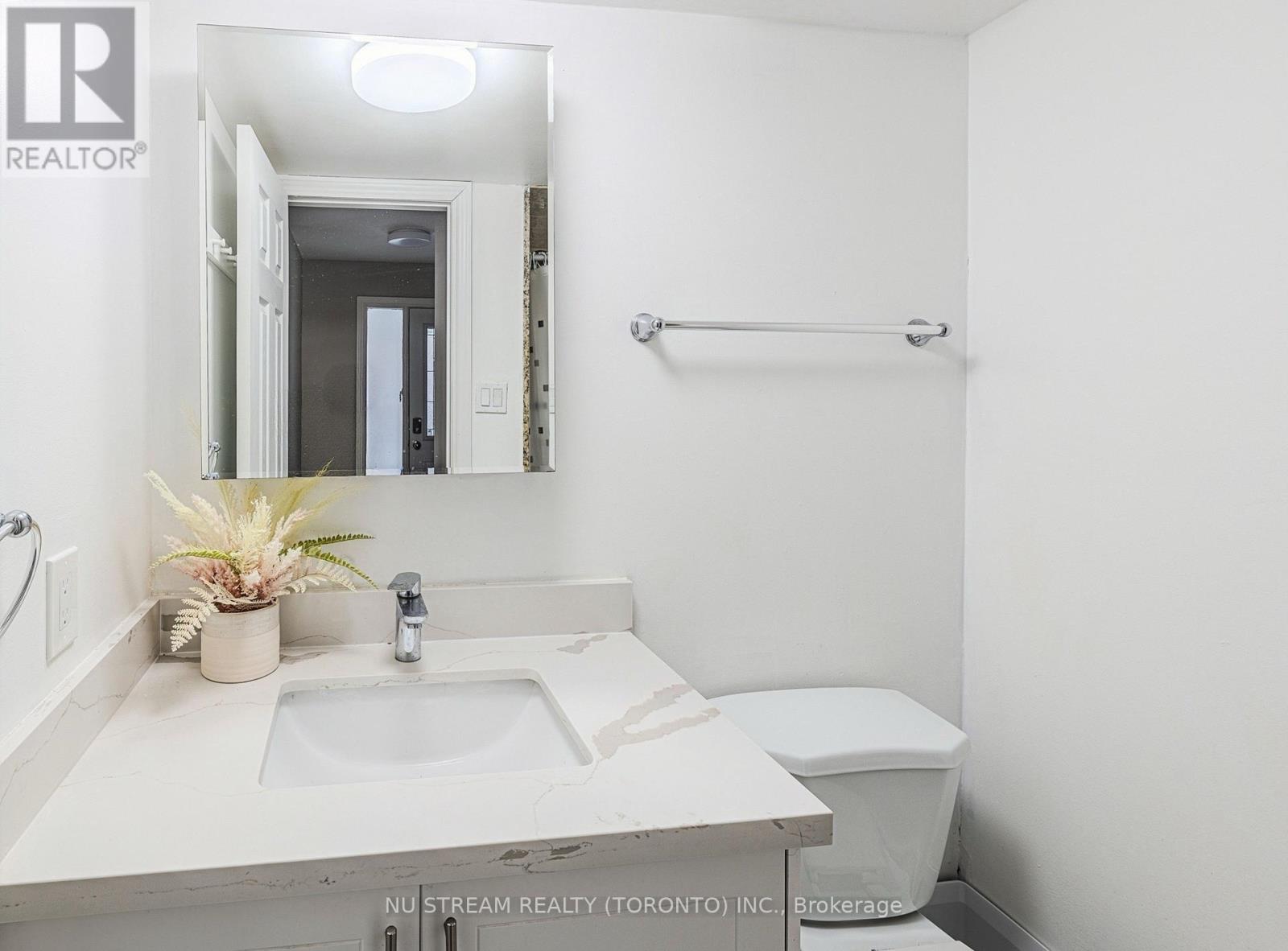 40 Bedale Crescent, Markham, Ontario  L3R 3N7 - Photo 14 - N12664896