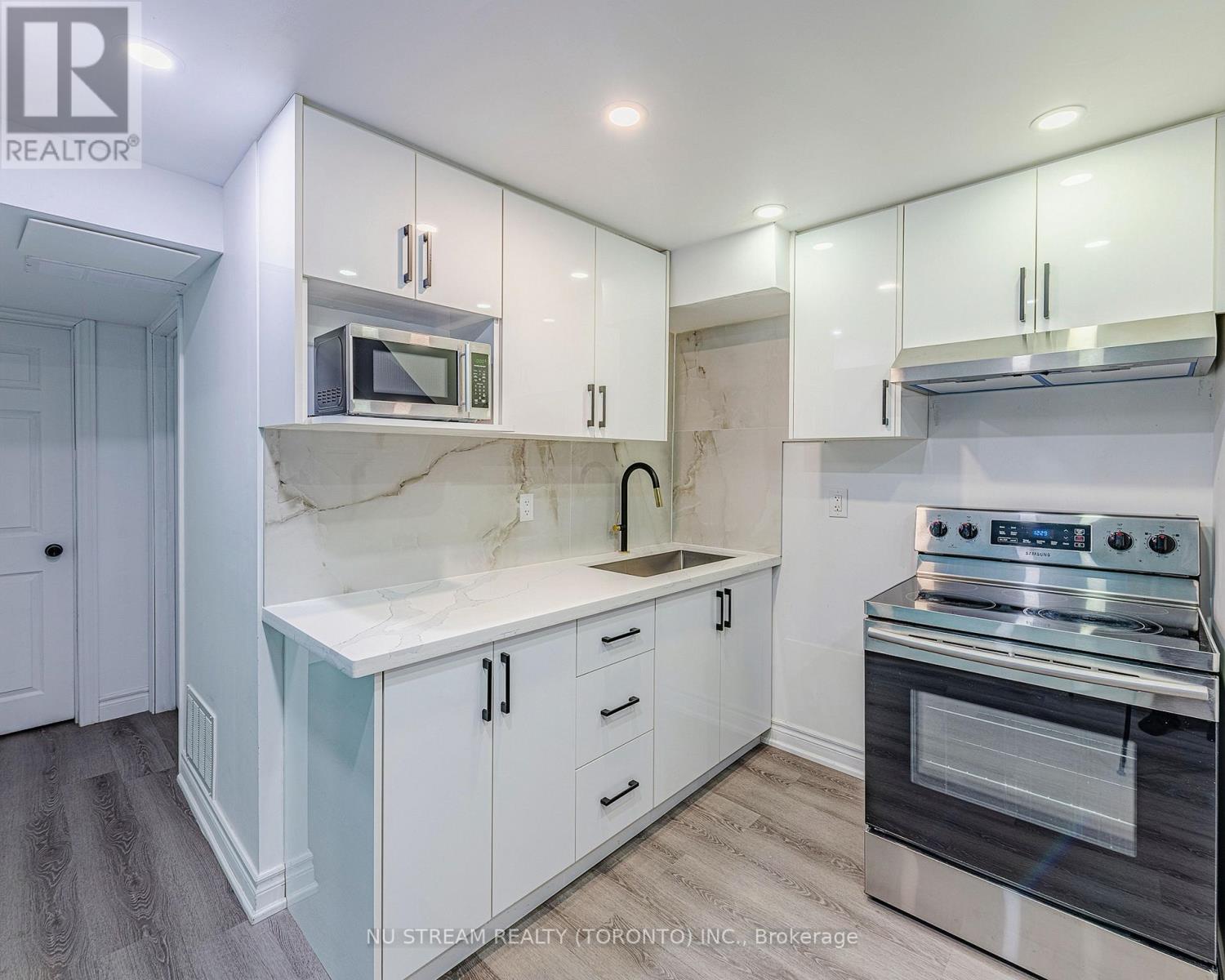 40 Bedale Crescent, Markham, Ontario  L3R 3N7 - Photo 29 - N12664896