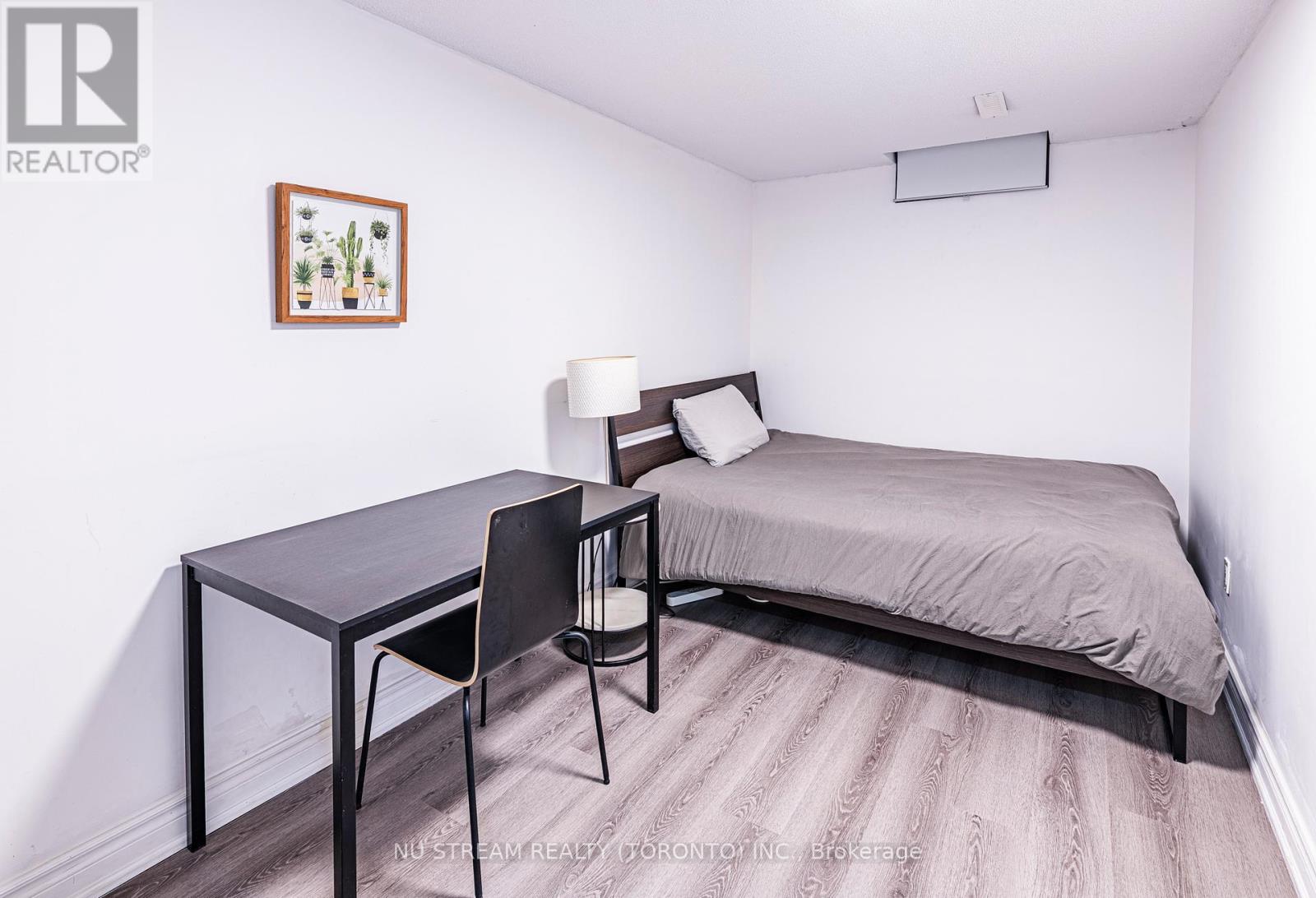 40 Bedale Crescent, Markham, Ontario  L3R 3N7 - Photo 34 - N12664896