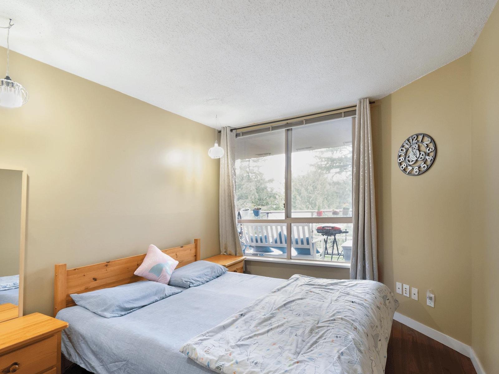 303 14881 103a Avenue, Surrey, British Columbia V3R 0M5 - Photo 9 - R3075575