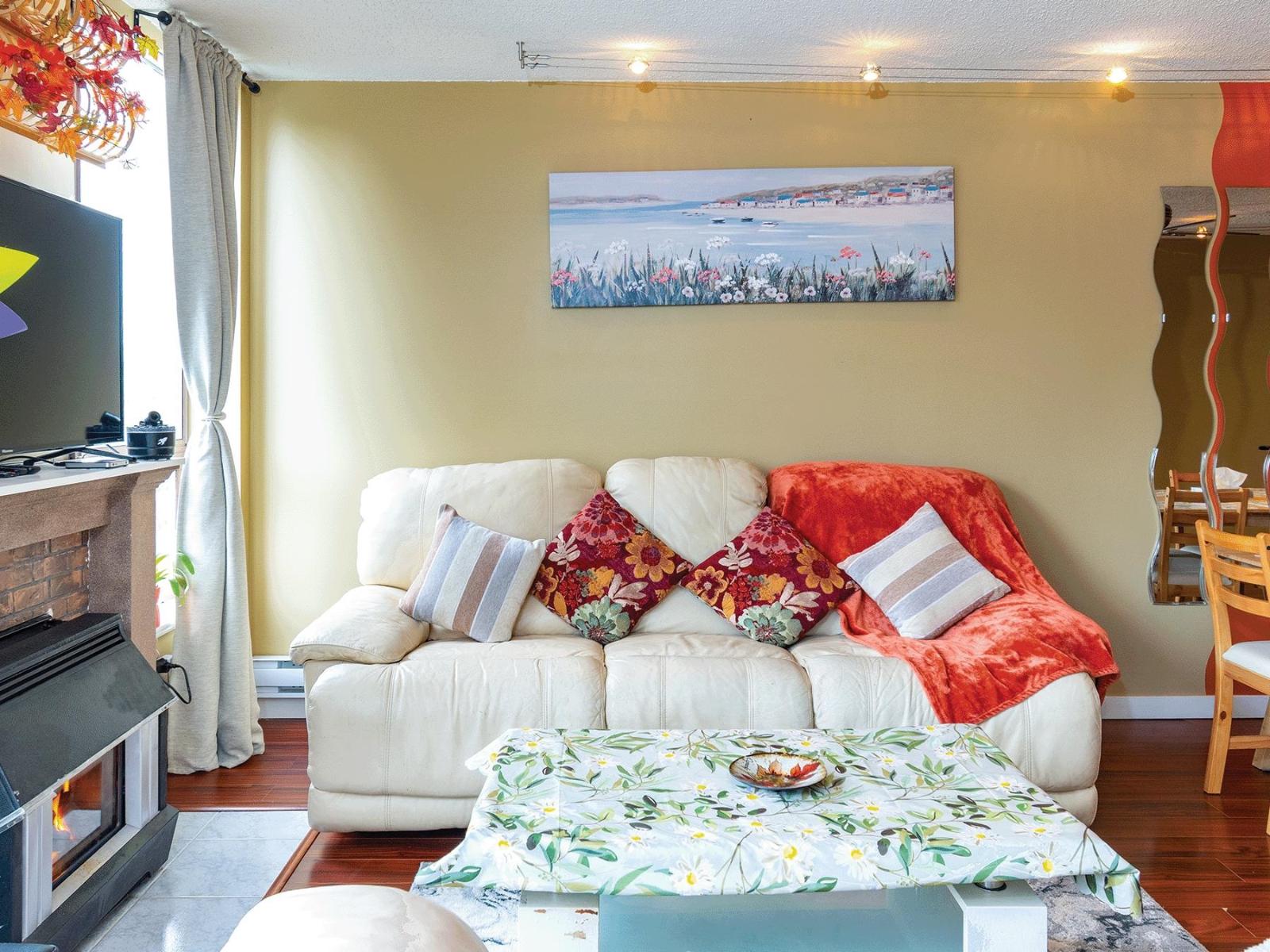 303 14881 103a Avenue, Surrey, British Columbia V3R 0M5 - Photo 6 - R3075575