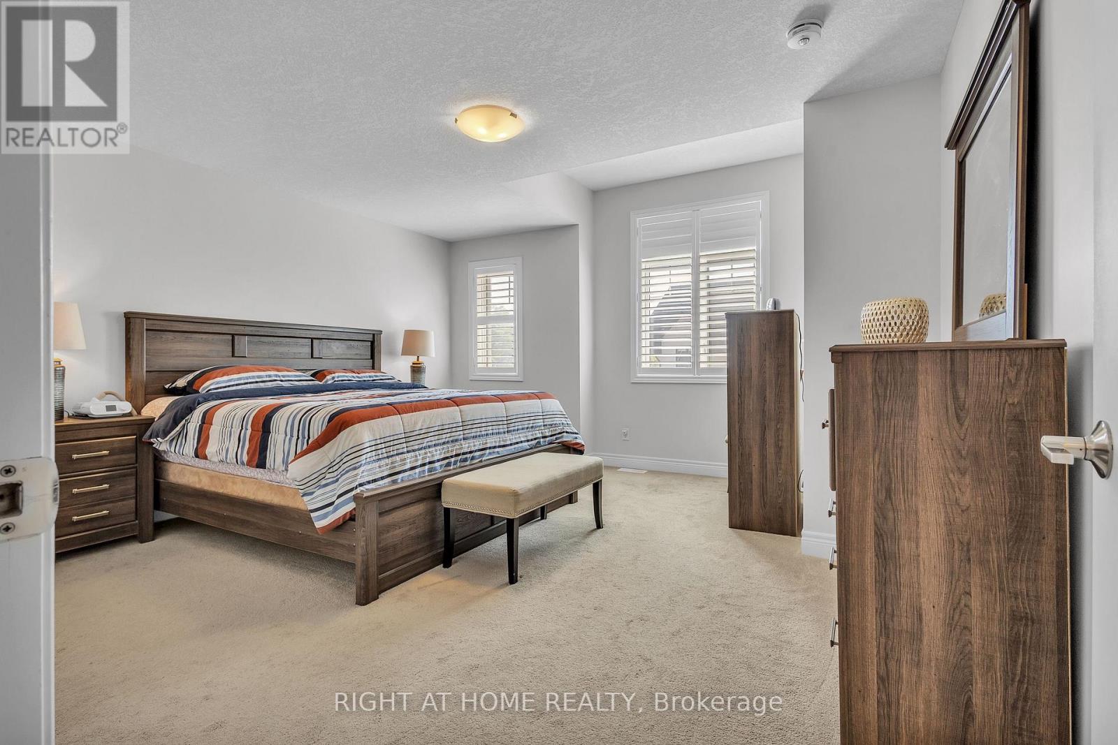 321 Carriage Way, Waterloo, Ontario  N2K 0C2 - Photo 30 - X12664900