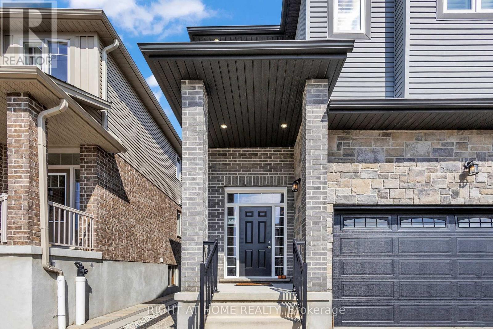 321 Carriage Way, Waterloo, Ontario  N2K 0C2 - Photo 7 - X12664900