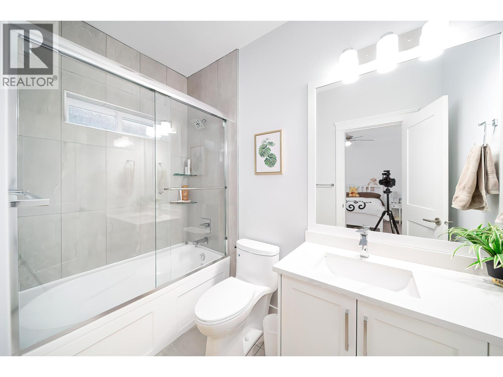 1470 Pitt River Road, Port Coquitlam, British Columbia V3C 1N7 - Photo 32 - R3076233