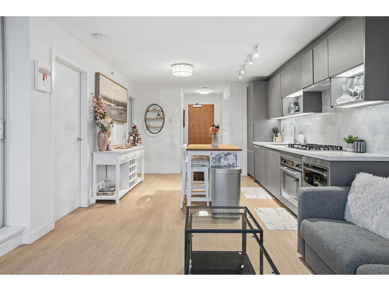 3312 13750 100 Avenue, Surrey, British Columbia  V3T 0L3 - Photo 2 - R3075655