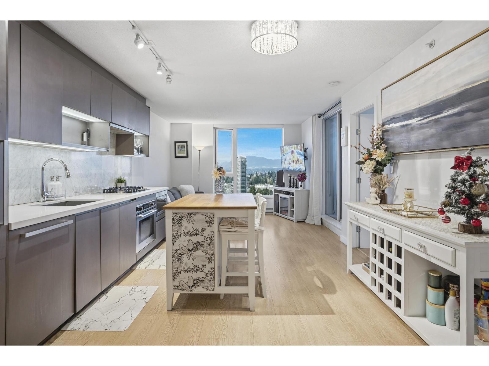 3312 13750 100 Avenue, Surrey, British Columbia  V3T 0L3 - Photo 1 - R3075655