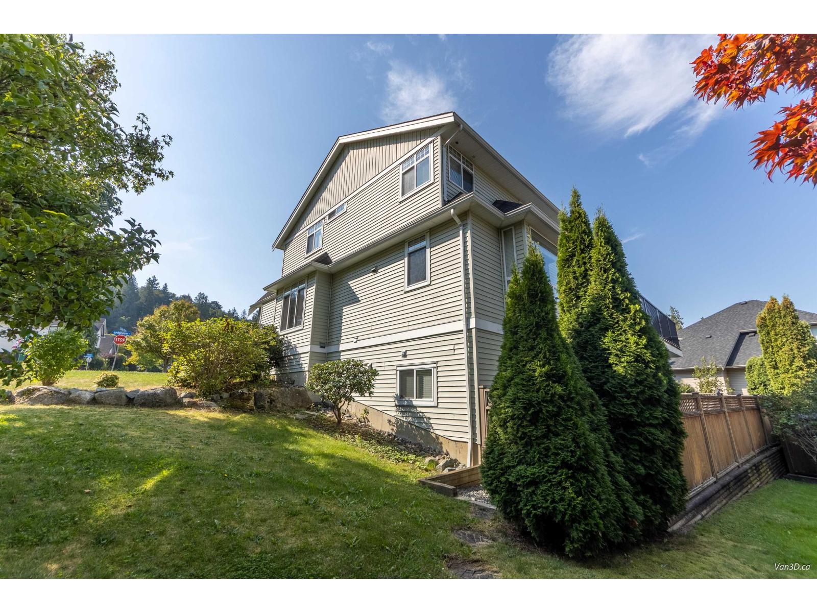 35725 Ledgeview Drive, Abbotsford, British Columbia  V3G 2Z2 - Photo 3 - R3075961