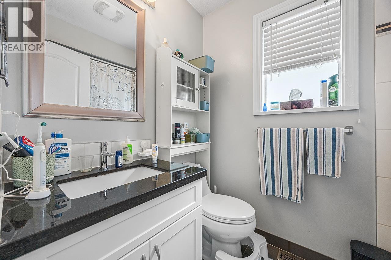 5453 Norfolk Street, Burnaby, British Columbia  V5G 1G3 - Photo 9 - R3076180