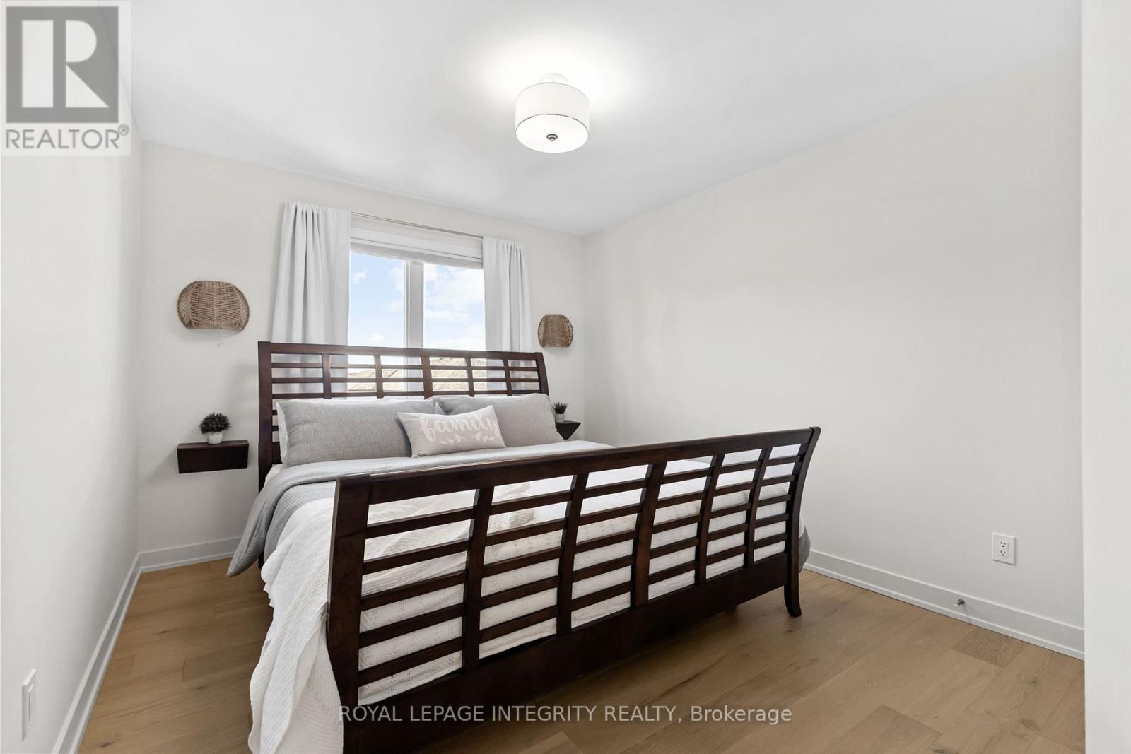 204 Hybrid Street, Russell, Ontario  K0A 1W0 - Photo 16 - X12467637