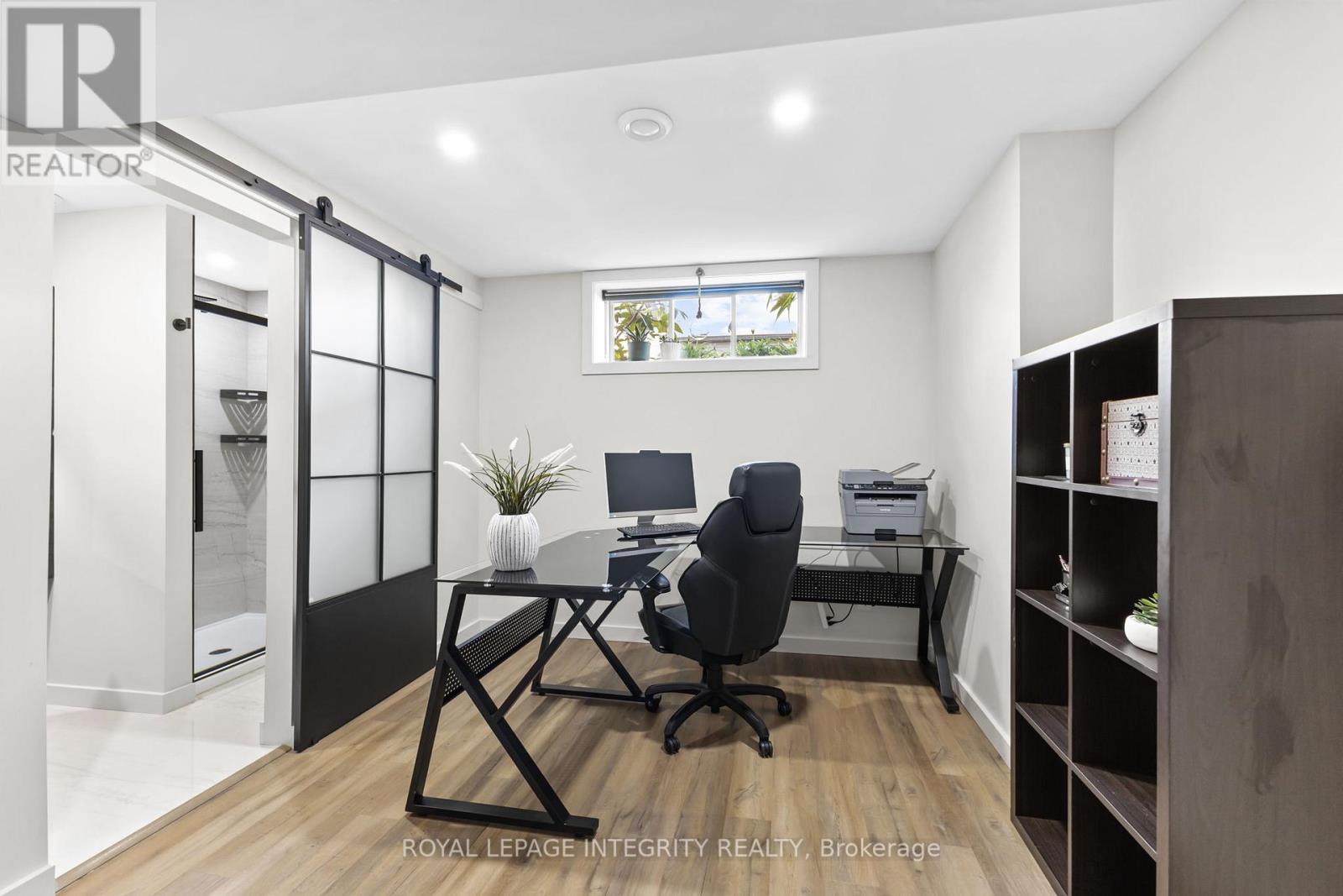 204 Hybrid Street, Russell, Ontario  K0A 1W0 - Photo 23 - X12467637