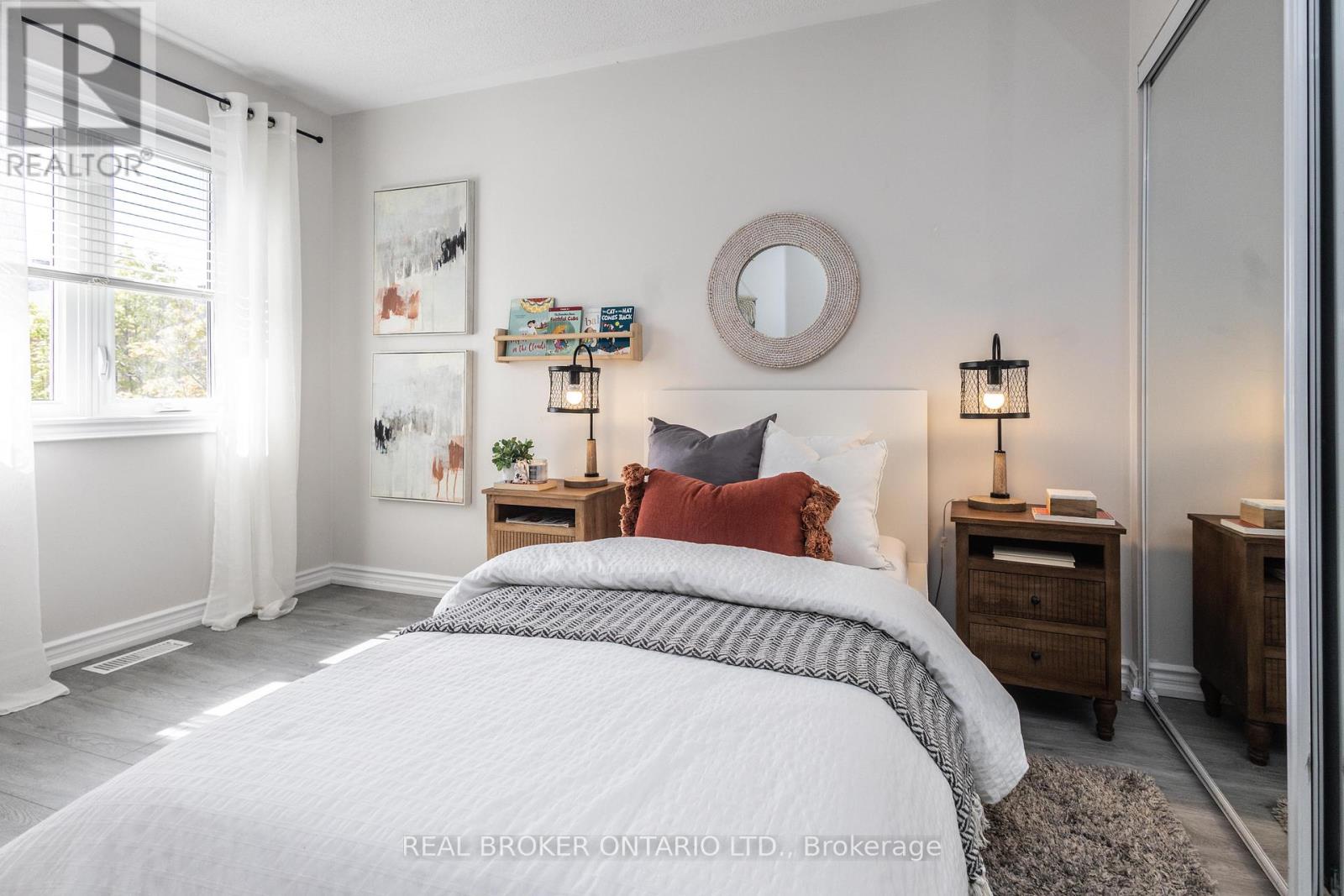 36 - 5255 Guildwood Way, Mississauga, Ontario  L5R 4A7 - Photo 25 - W12469172