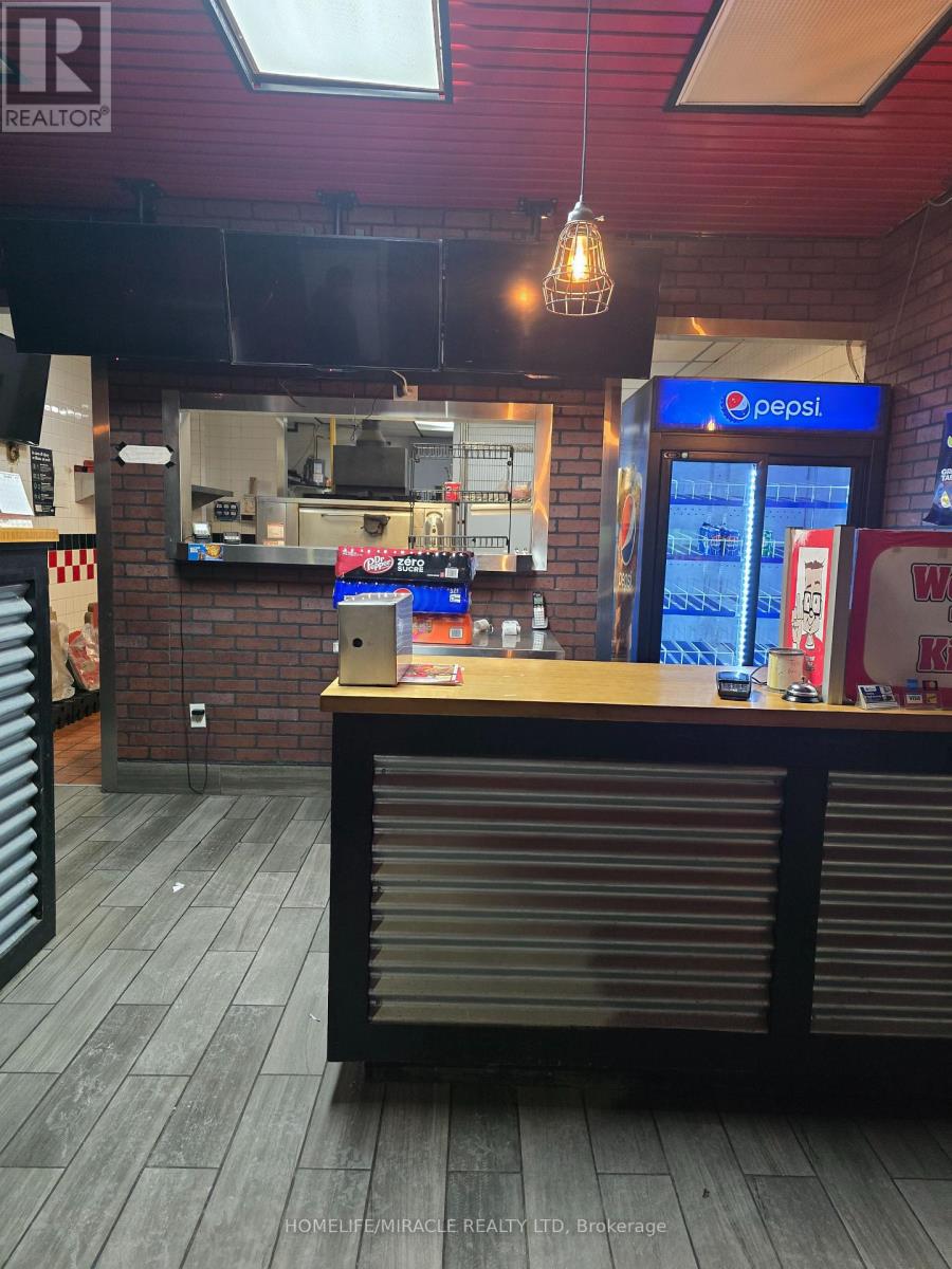 202 - 1240 SIMCOE STREET N, Oshawa, Ontario