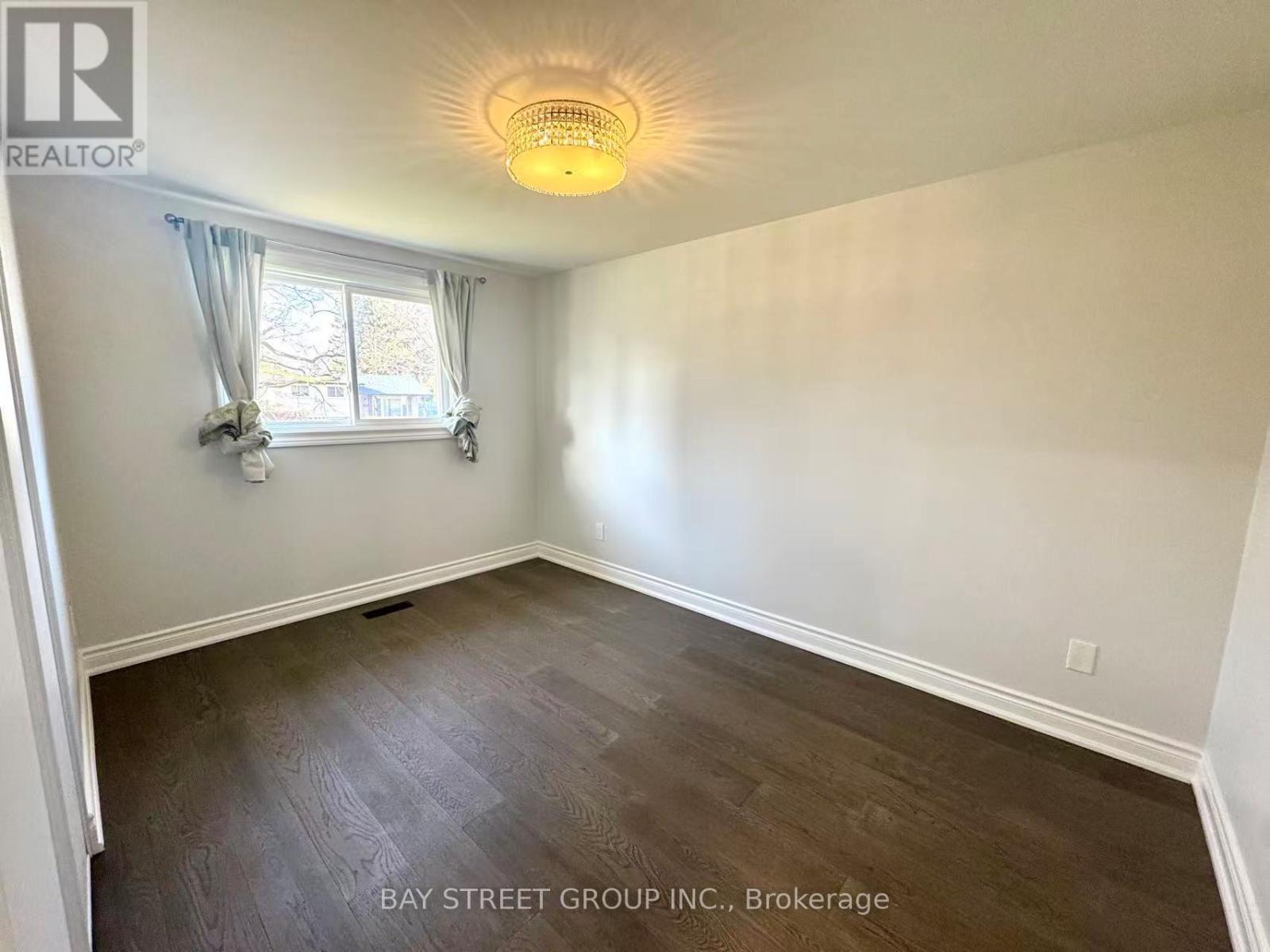 55 Taylor Road, Ajax, Ontario  L1S 2X5 - Photo 7 - E12650526