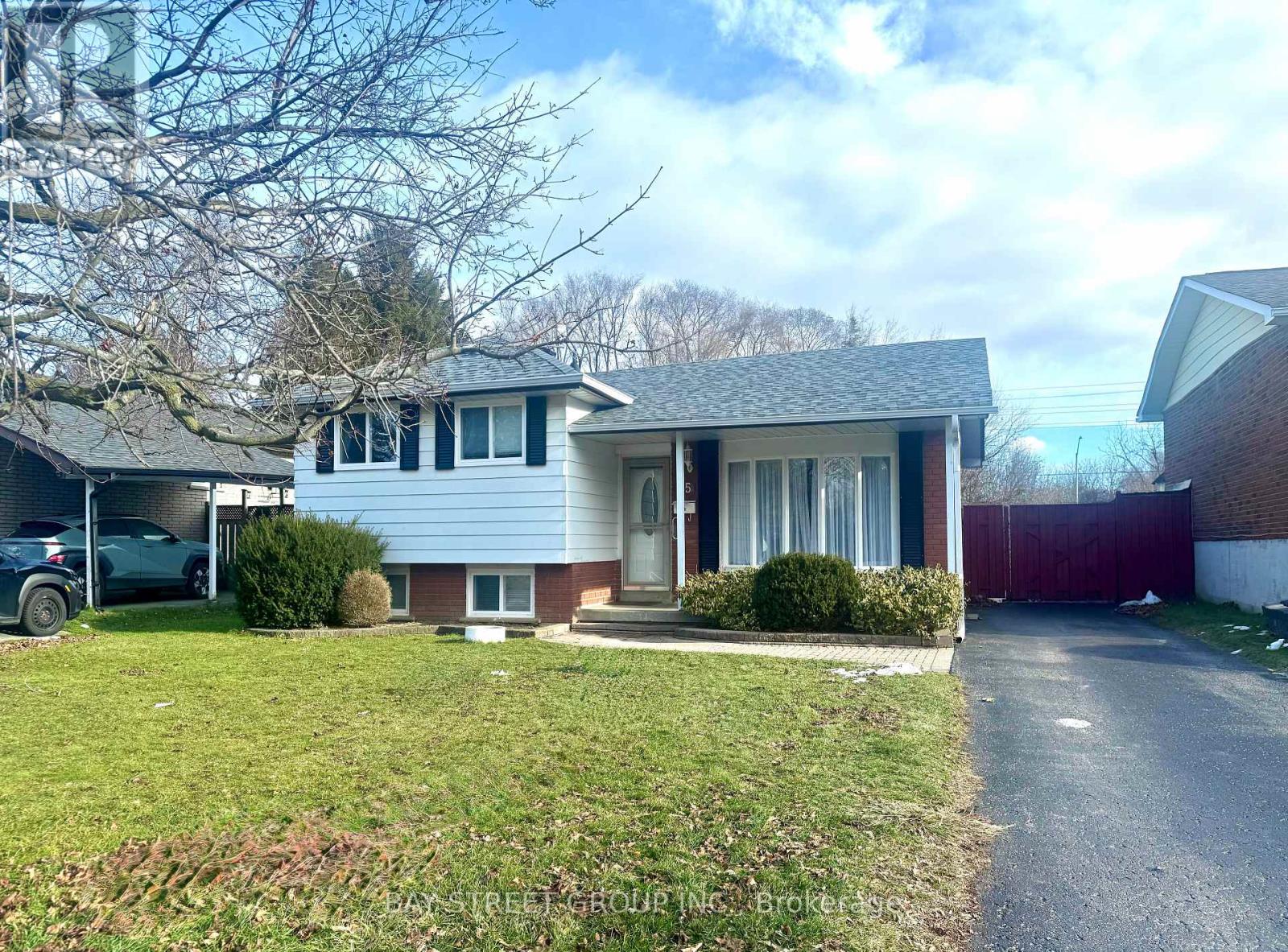 55 Taylor Road, Ajax, Ontario  L1S 2X5 - Photo 2 - E12650526