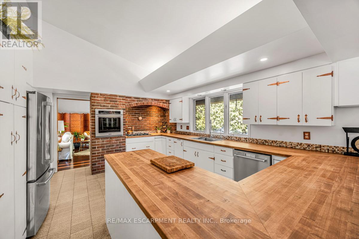 302783 Douglas Street, West Grey, Ontario  N0G 1R0 - Photo 22 - X12591866