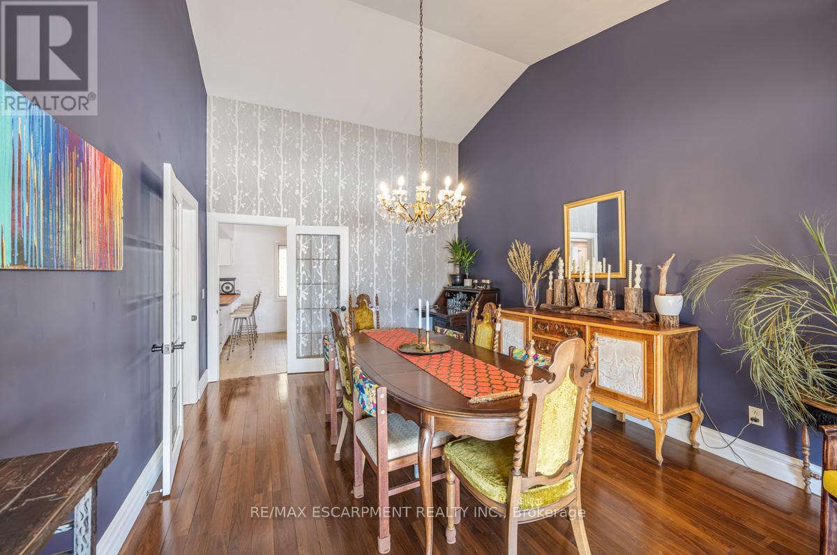 302783 Douglas Street, West Grey, Ontario  N0G 1R0 - Photo 19 - X12591866