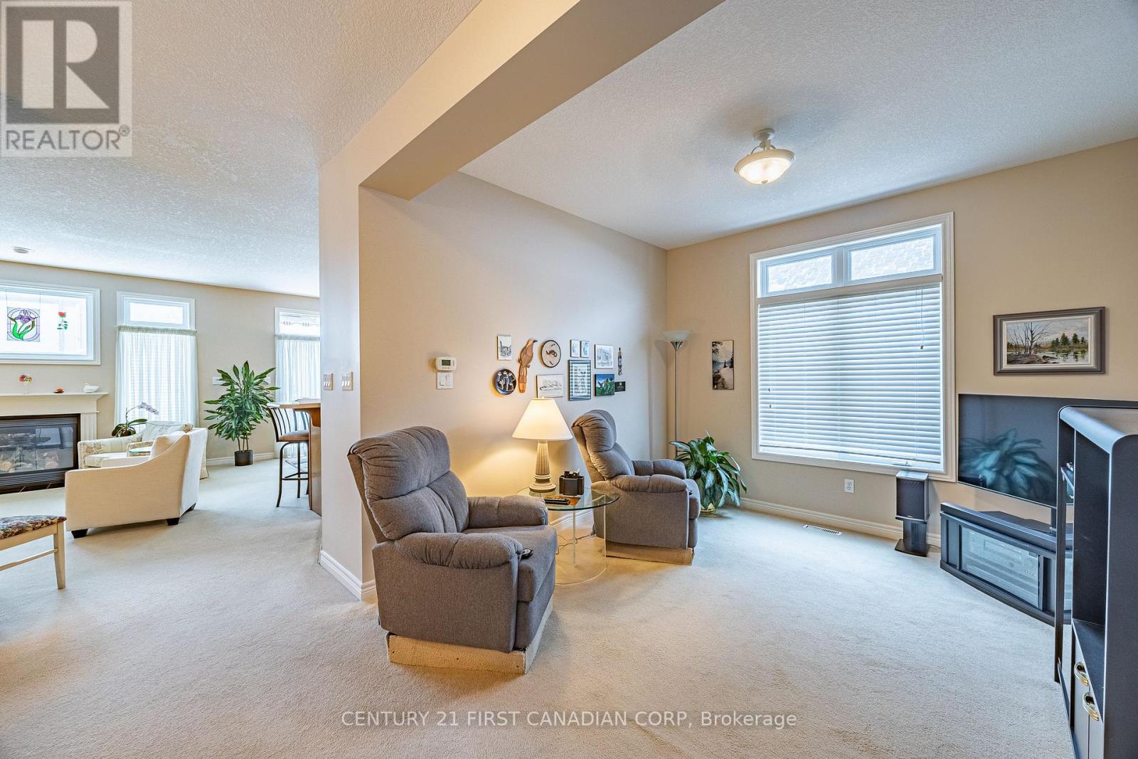 335 Chambers Avenue, London North, Ontario  N5X 4K7 - Photo 12 - X12665006