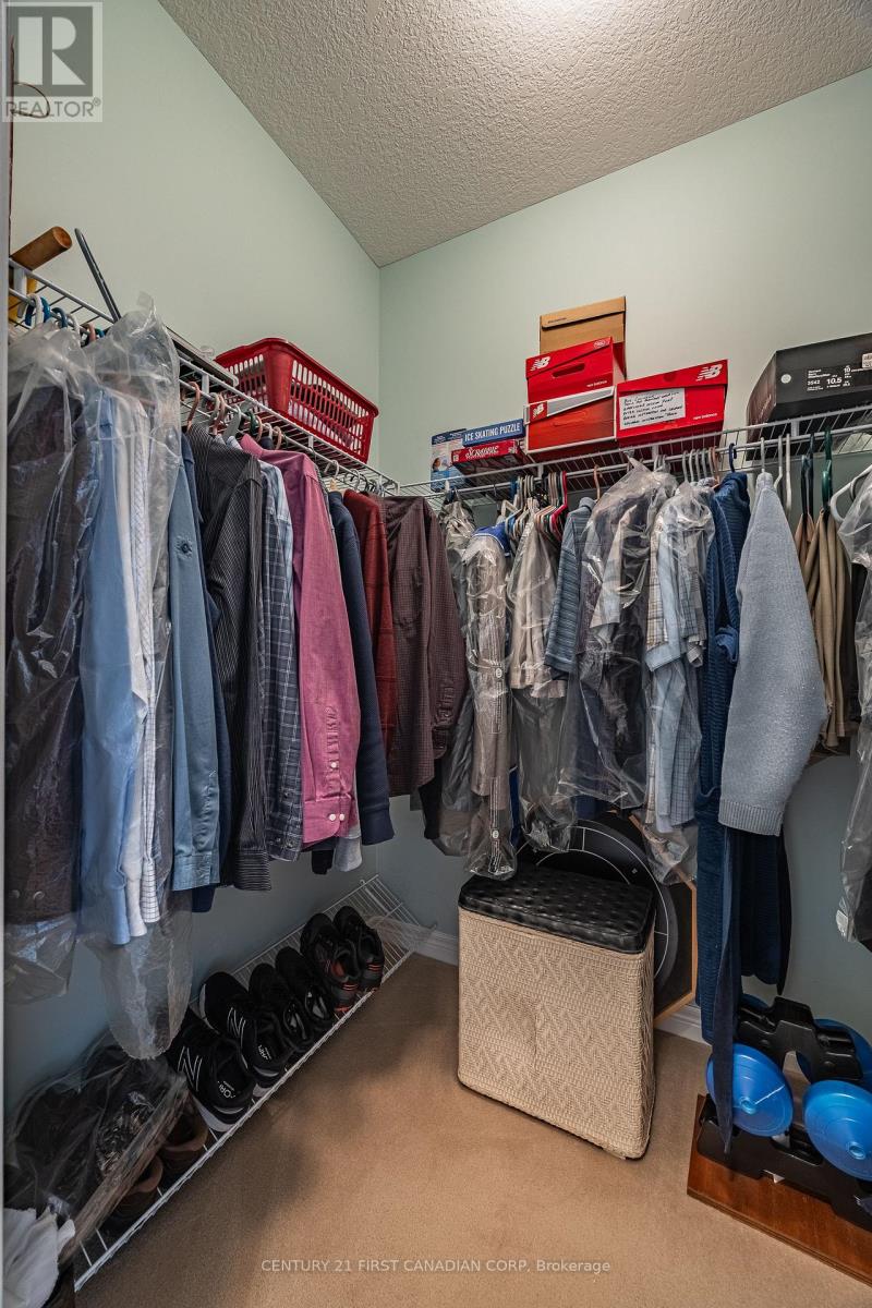 335 Chambers Avenue, London North, Ontario  N5X 4K7 - Photo 28 - X12665006