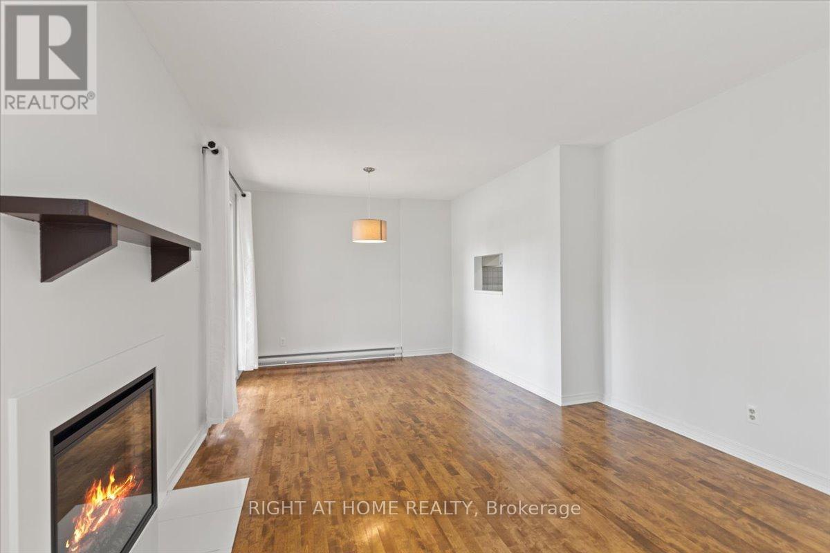 3 - 520 Fenerty Court, Ottawa, Ontario  K2L 3B1 - Photo 6 - X12664990