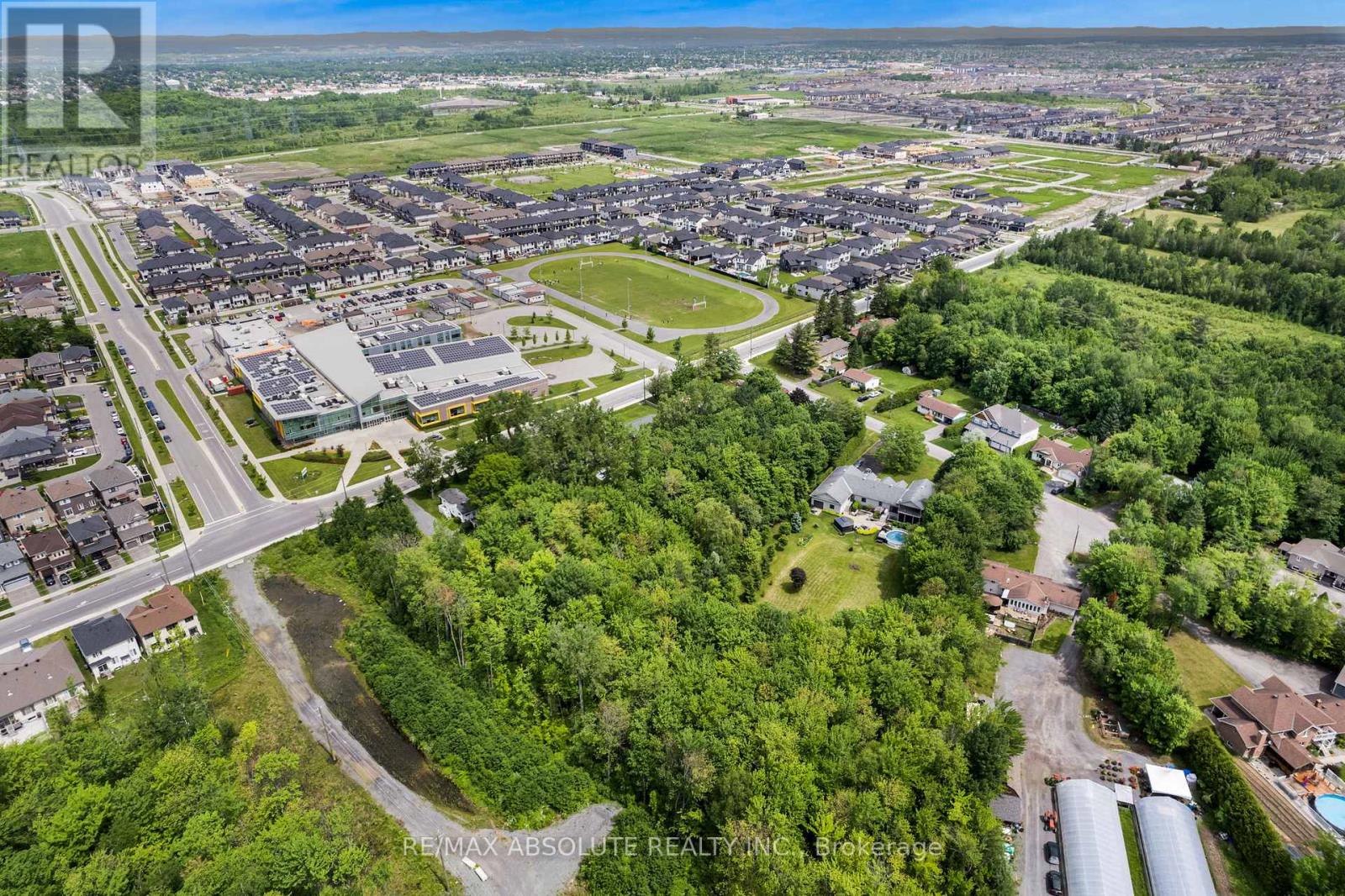 6412 Renaud Road, Ottawa, Ontario K4B 1H9 - Photo 4 - X12665016