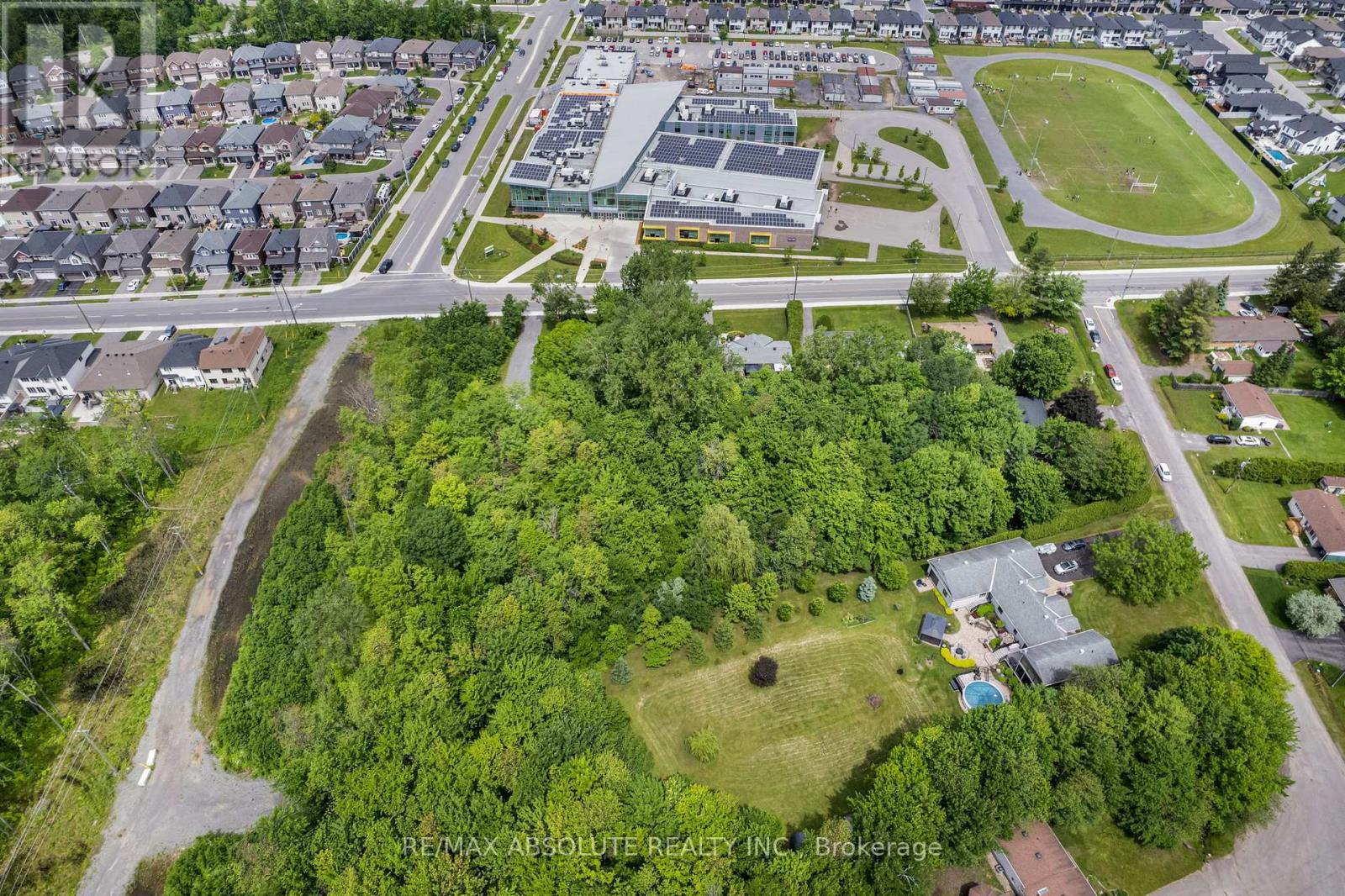 6412 Renaud Road, Ottawa, Ontario K4B 1H9 - Photo 7 - X12665016